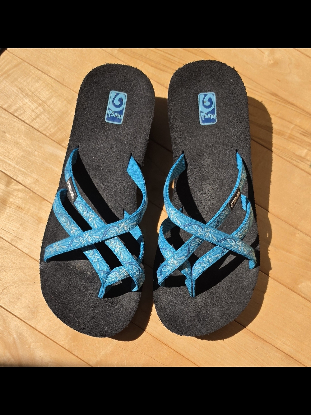 Teva Blue Patterned Strap Black Foam Flip Flops - Picture 2 of 4